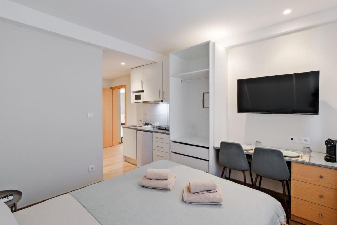 Apartment Lovely Fully Equipped Near Subway N1 *